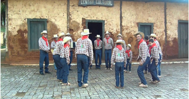 Samba de Bumbo e Fandango de Tamanco se encontram em SP Samba de Bumbo e Fandango de Tamanco se encontram em SP