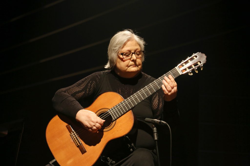21° Edição do programa Movimento Violão do SescTV.
Apresentadores Juliana Oliveira e Paulo Martelli. “O Ensino do Violão”.
Convidada: Cristina Tourinho. Gravado no Teatro Raul Cortes do Sesc 14 Bis em SP em 26/06/2024.
Foto: Alex Ribeiro / visormagico