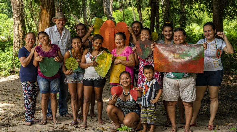 Artesãs do Poloprobio, que atuam com látex artesanal na Amazônia paraense - divulgação