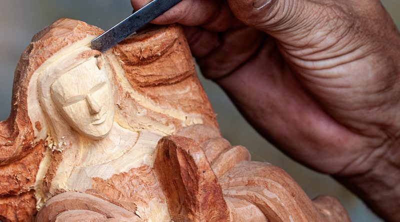 Arte Santeira, Marco Antonio Fontes de Sá - Revista Raiz