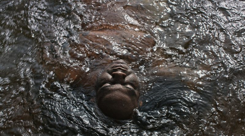 Frame do filme Exu de Thiago Zanato - Divulgação