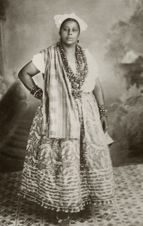 Tia Amélia do Aragão, mãe de Donga, s.d. Autoria não identificada. Coleção Instituto Donga