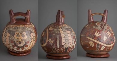 Vaso de cerâmica da cultura Nasca (100 a.C – 650 d.C) com representação de ser mítico antropomorfo, da Coleção Ema Klabin. Foto: Massapê Audiovisual/Sergio Zacch