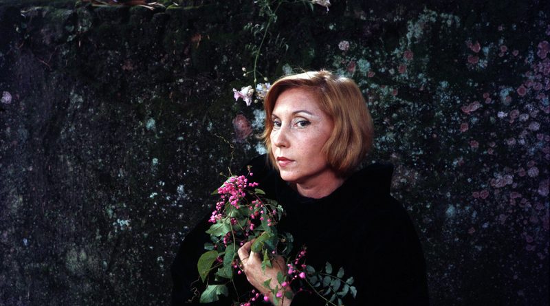 Clarice Lispector. Agosto de 1969. Crédito: Maureen Bisilliat. / Acervo IMS.