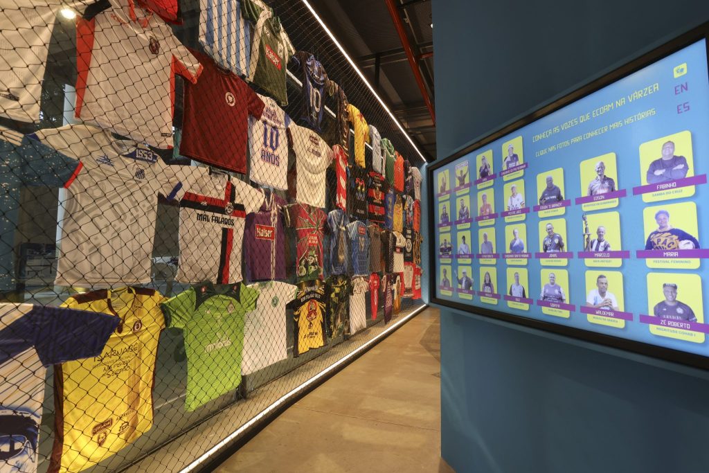 Exposição Vozes da Várzea
