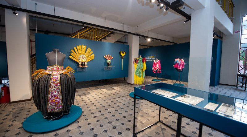 Entre a Vila e a Cidade: A Curitiba do Samba