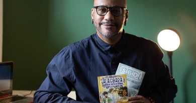 O escritor Henrique André traz para o evento o universo afrofuturista que mistura ancestralidade, fantasia e aventura. Foto: Daniel Capela