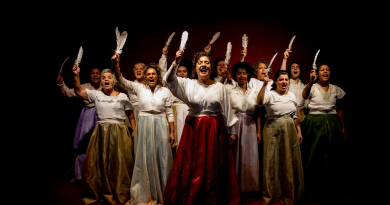 Espetáculo "Carta à Rainha Louca", que faz parte da mostra "2025 Em Cena". Foto: Reprodução