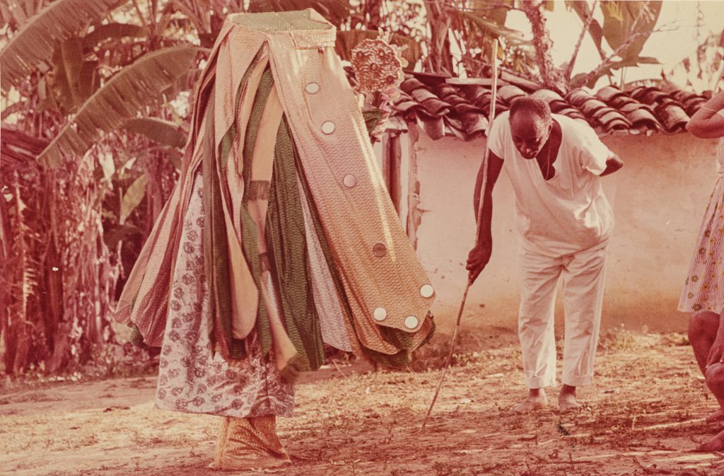 Mestre Didi com Egungun - Sem data - foto divulgação