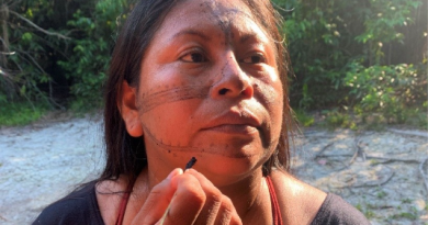 Cena do filme Amazônia, A Nova Minamata?