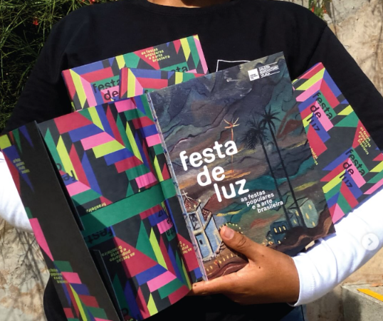 Catálogo da mostra - foto Diego Bresani - reprodução