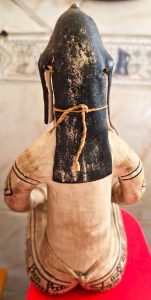 ÍndiaEscultura marajoara em cerâmicaAutor desconhecido, tem mais de 40 anos de idade26 cm de altura