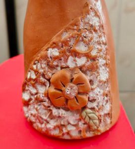 Mulher em trajes típicosAutor desconhecido25 cm de altura